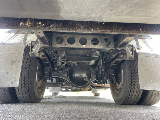 いすゞエルフパッカー車（塵芥車）小型（2t・3t）[写真23]