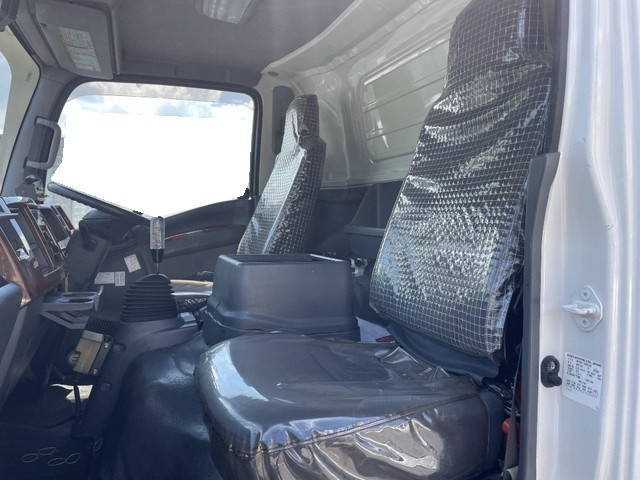 いすゞエルフパッカー車（塵芥車）小型（2t・3t）[写真31]