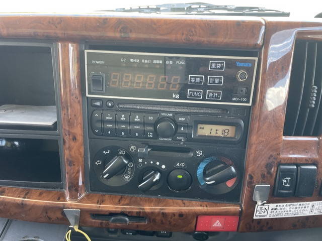 いすゞエルフパッカー車（塵芥車）小型（2t・3t）[写真35]