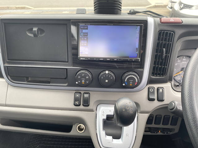 三菱ふそうキャンターアルミブロック小型（2t・3t）[写真11]