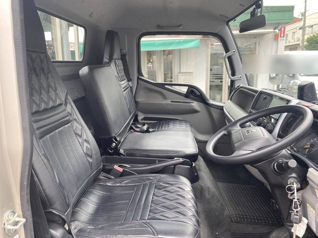 三菱ふそうキャンターアルミブロック小型（2t・3t）[写真09]