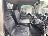 三菱ふそうキャンターアルミブロック小型（2t・3t）[写真09]