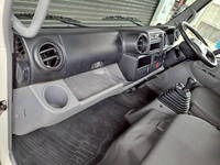 日野デュトロ平ボディ小型（2t・3t）[写真12]