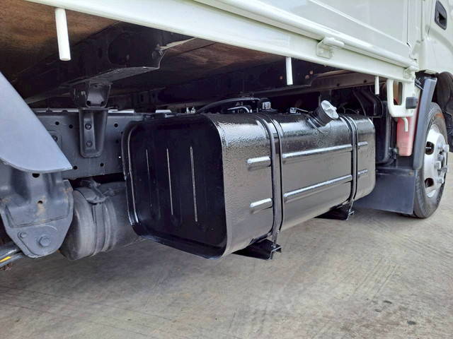 日野デュトロ平ボディ小型（2t・3t）[写真18]