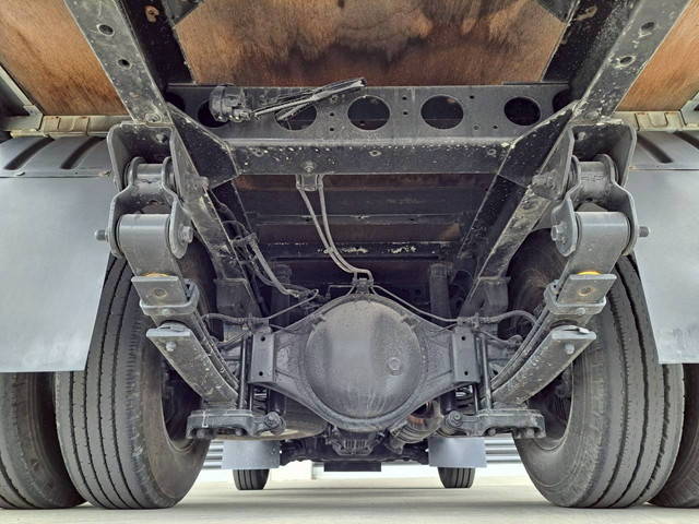 日野デュトロ平ボディ小型（2t・3t）[写真19]