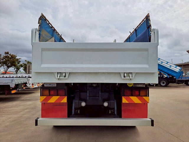 いすゞギガダンプ大型（10t）[写真07]