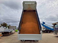 いすゞギガダンプ大型（10t）[写真09]