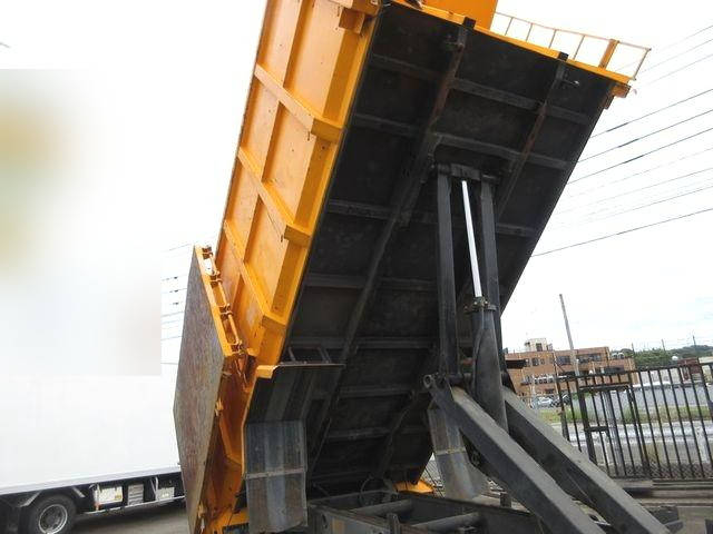 いすゞフォワード深ダンプ（土砂禁ダンプ）中型（4t）[写真21]