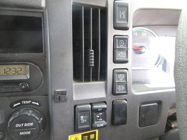 いすゞフォワード深ダンプ（土砂禁ダンプ）中型（4t）[写真33]