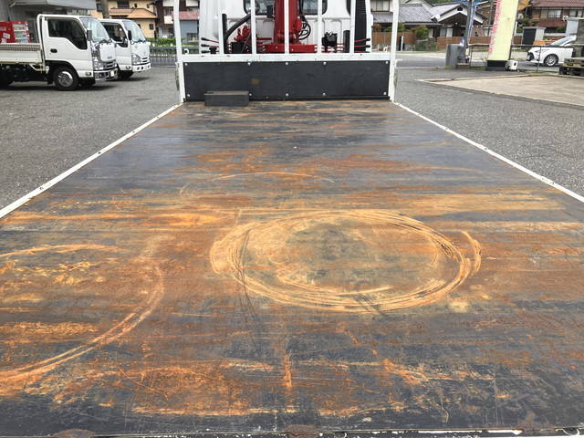 三菱ふそうキャンタークレーン4段小型（2t・3t）[写真11]