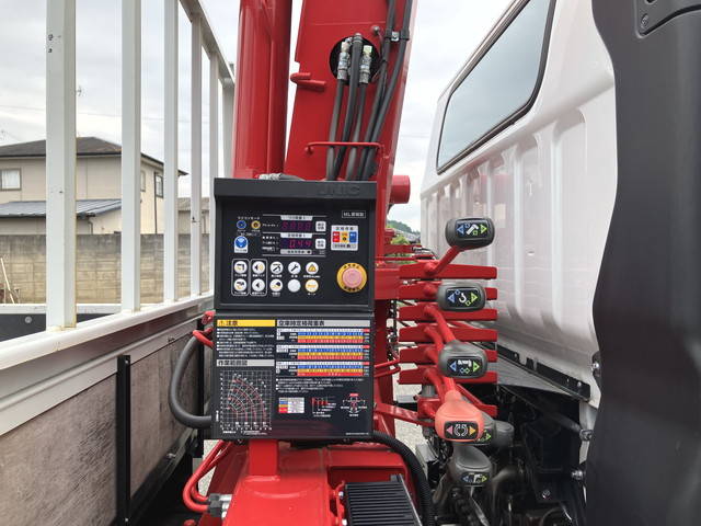 三菱ふそうキャンタークレーン4段小型（2t・3t）[写真16]