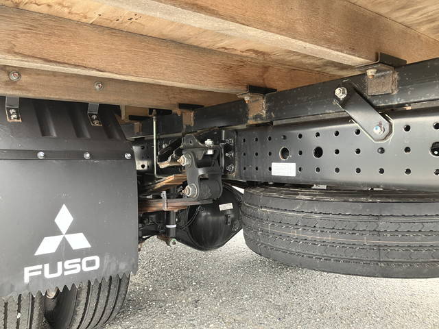 三菱ふそうキャンタークレーン4段小型（2t・3t）[写真24]