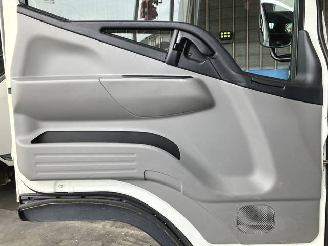 三菱ふそうキャンタークレーン4段小型（2t・3t）[写真29]