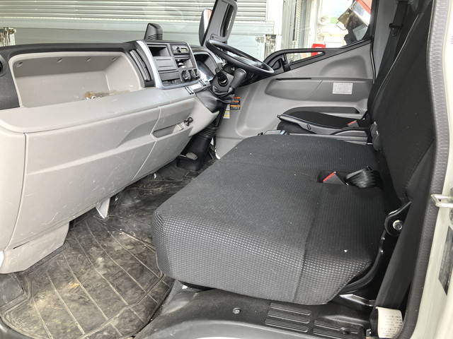 三菱ふそうキャンタークレーン4段小型（2t・3t）[写真31]