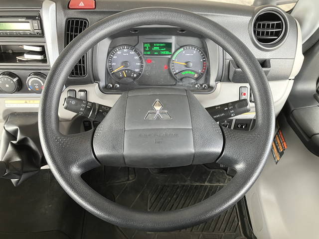 三菱ふそうキャンタークレーン4段小型（2t・3t）[写真36]