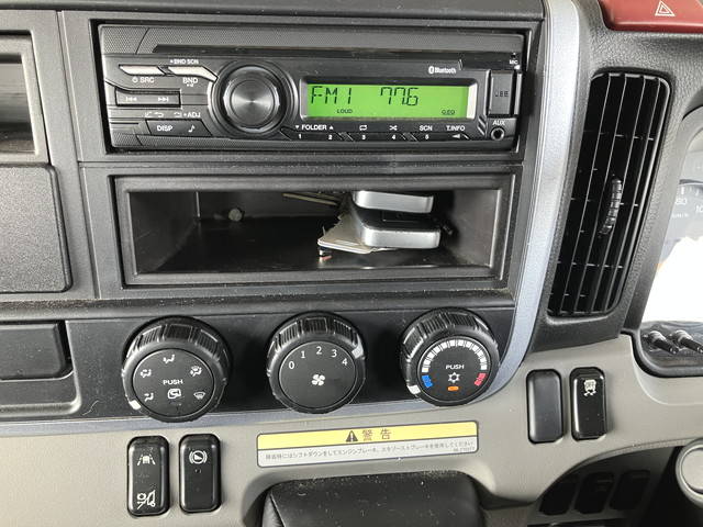 三菱ふそうキャンタークレーン4段小型（2t・3t）[写真37]