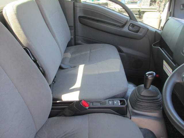 いすゞエルフ平ボディ小型（2t・3t）[写真21]