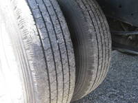 いすゞエルフ平ボディ小型（2t・3t）[写真09]