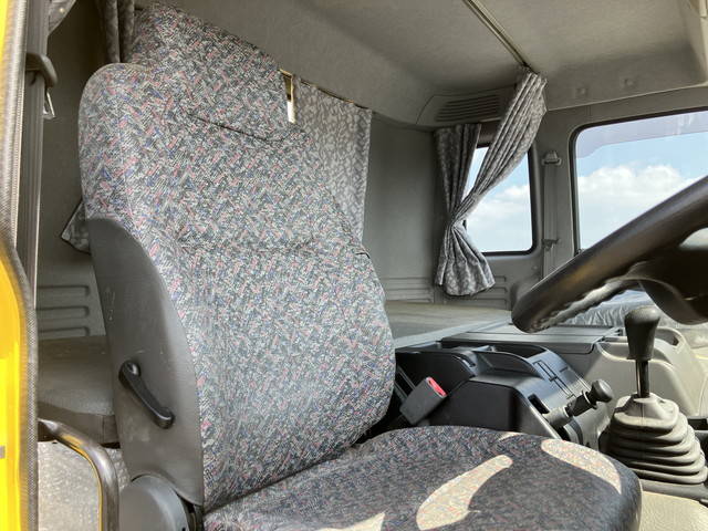 いすゞギガミキサー車（コンクリートミキサー）大型（10t）[写真34]