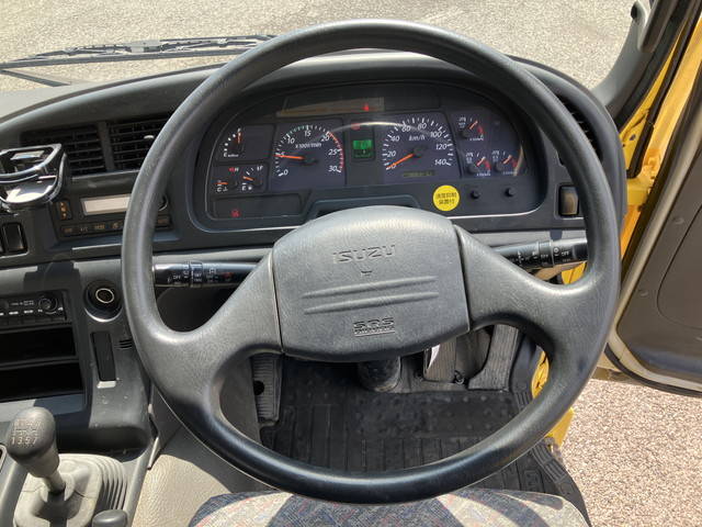 いすゞギガミキサー車（コンクリートミキサー）大型（10t）[写真35]