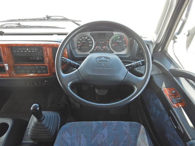 日野レンジャーアルミウイング中型（4t）[写真20]