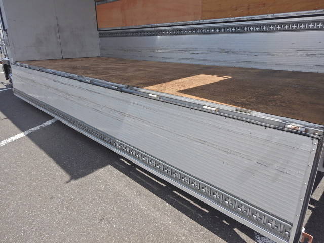 日野レンジャーアルミウイング中型（4t）[写真30]