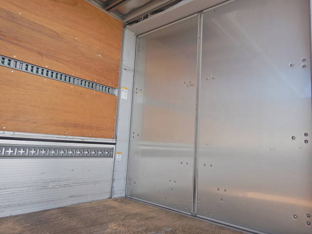 日野レンジャーアルミウイング中型（4t）[写真32]