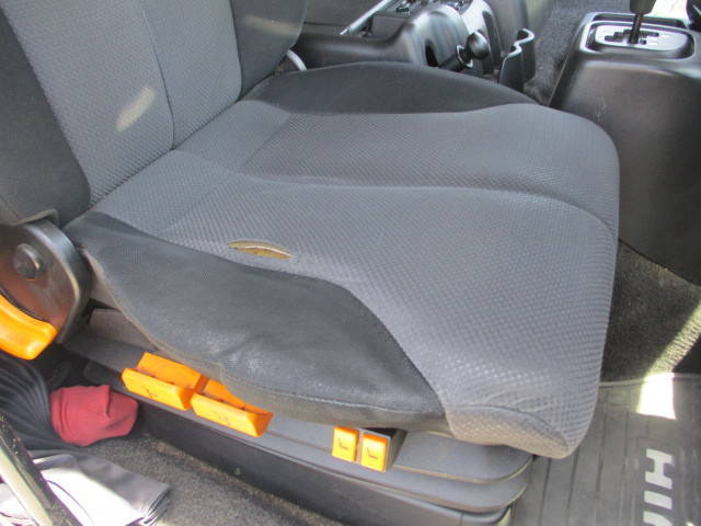 日野プロフィアアルミウイング大型（10t）[写真29]