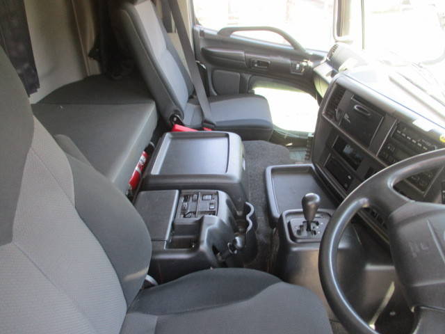 日野プロフィアアルミウイング大型（10t）[写真31]