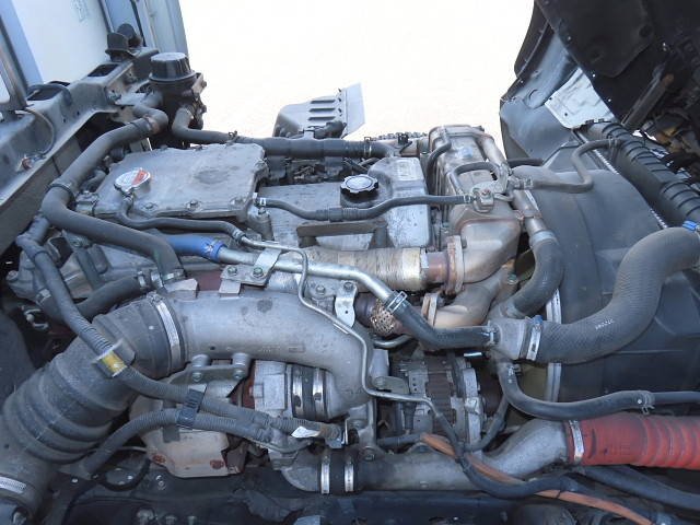 日野レンジャーアルミウイング中型（4t）[写真14]