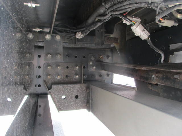 日野プロフィアアルミウイング大型（10t）[写真15]