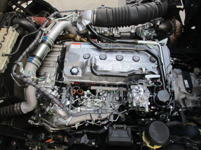 日野プロフィアアルミウイング大型（10t）[写真37]