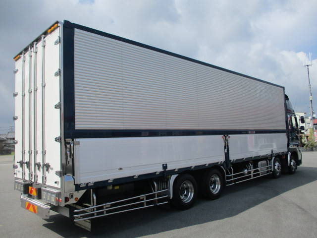 日野プロフィアアルミウイング大型（10t）[写真04]