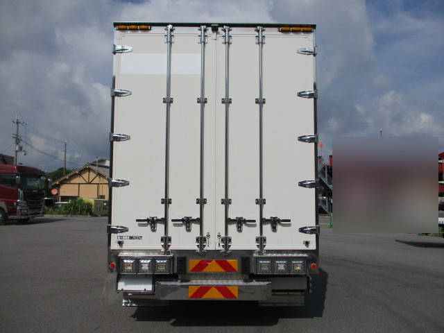 日野プロフィアアルミウイング大型（10t）[写真06]