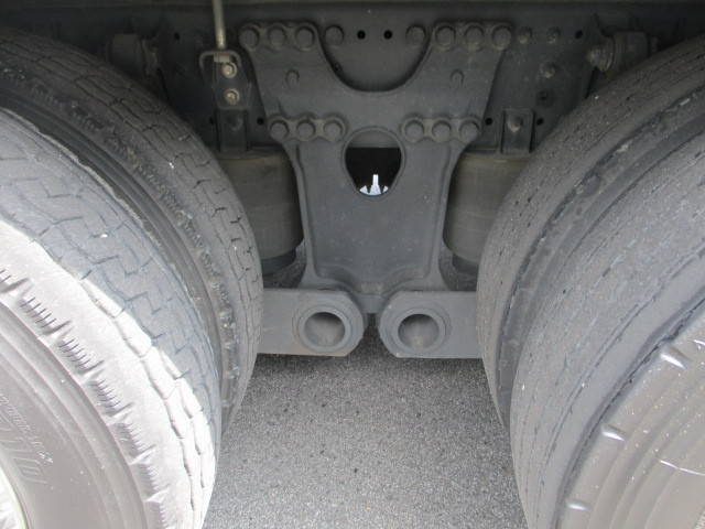 日野プロフィアアルミウイング大型（10t）[写真09]