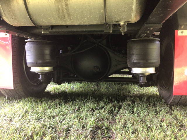 いすゞギガセルフローダー大型（10t）[写真28]