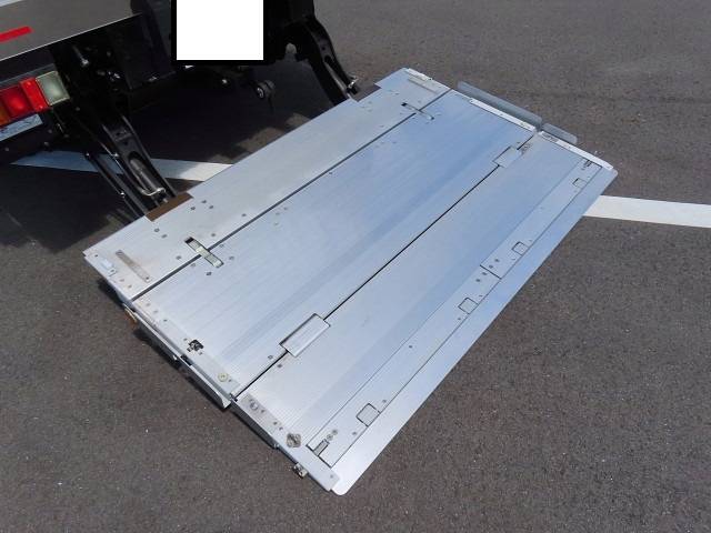 日野デュトロ冷凍車（冷蔵車）小型（2t・3t）[写真29]