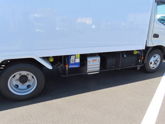 日野デュトロ冷凍車（冷蔵車）小型（2t・3t）[写真31]