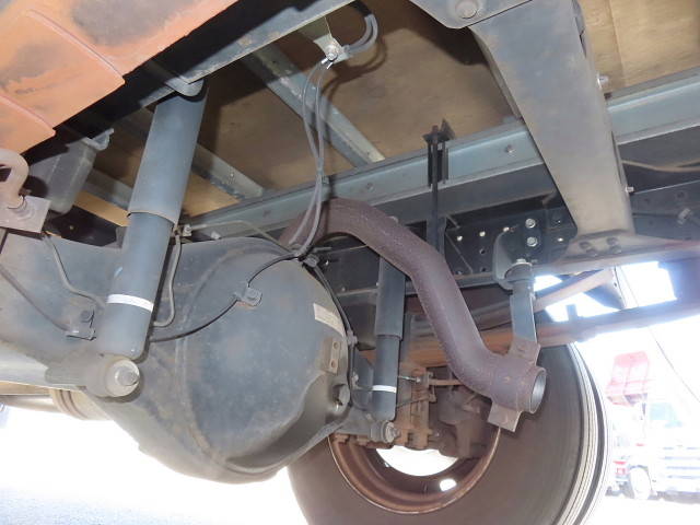 三菱ふそうキャンターアルミバン小型（2t・3t）[写真10]