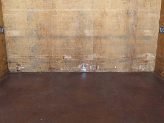 三菱ふそうキャンターアルミバン小型（2t・3t）[写真31]