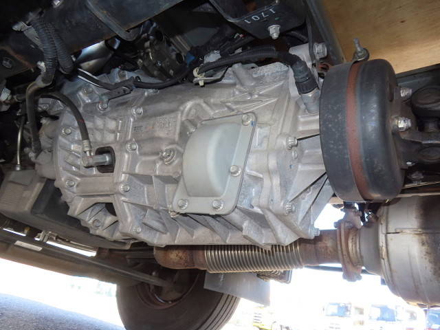 三菱ふそうキャンターアルミバン小型（2t・3t）[写真07]