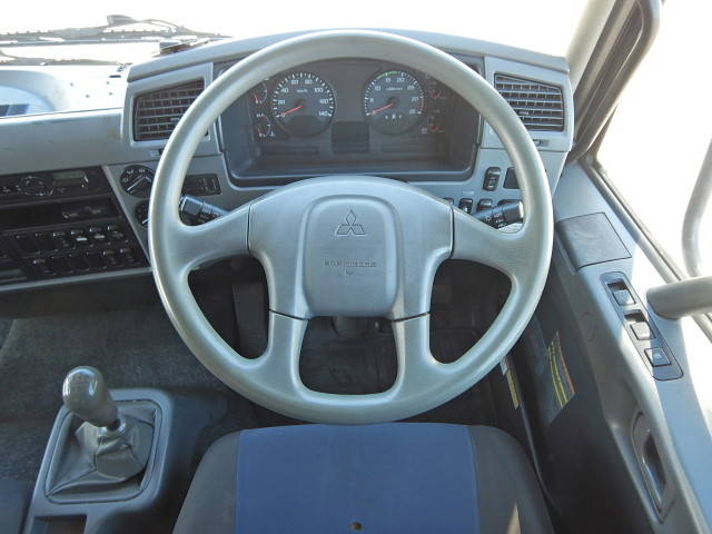 三菱ふそうファイタークレーン4段中型（4t）[写真20]