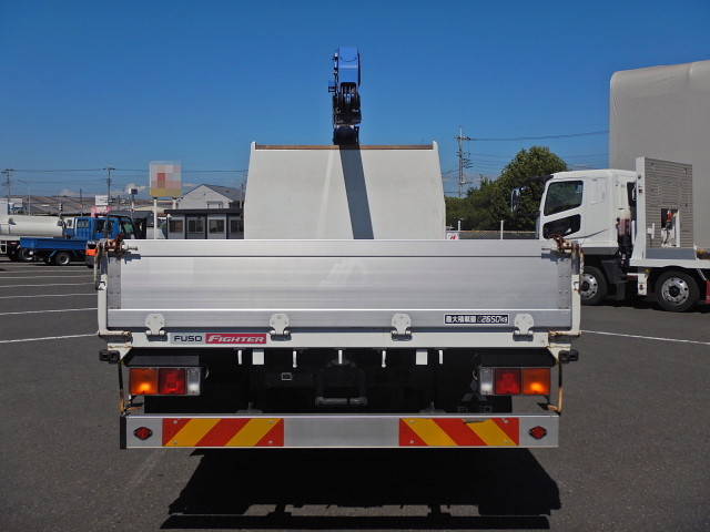 三菱ふそうファイタークレーン4段中型（4t）[写真05]