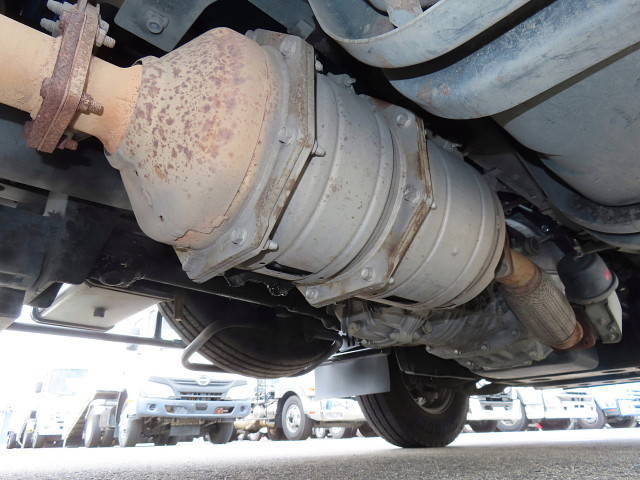 いすゞエルフパッカー車（塵芥車）小型（2t・3t）[写真12]