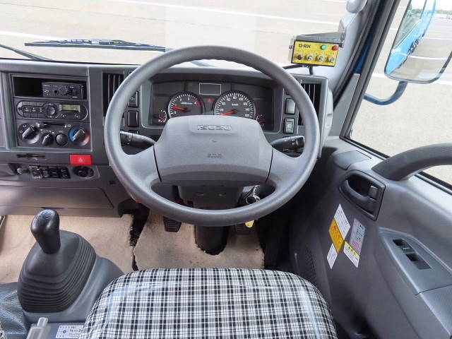 いすゞエルフパッカー車（塵芥車）小型（2t・3t）[写真22]