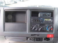 いすゞエルフパッカー車（塵芥車）小型（2t・3t）[写真24]