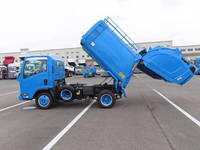 いすゞエルフパッカー車（塵芥車）小型（2t・3t）[写真30]