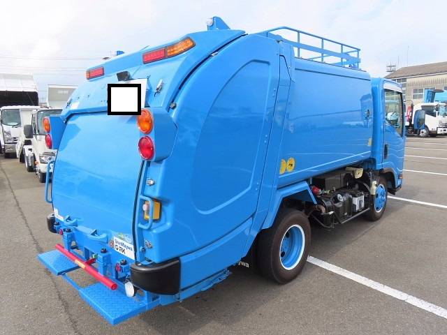 いすゞエルフパッカー車（塵芥車）小型（2t・3t）[写真03]