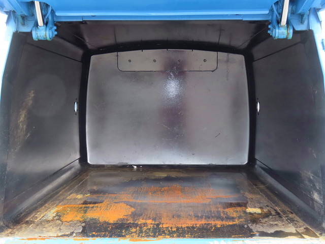 いすゞエルフパッカー車（塵芥車）小型（2t・3t）[写真32]