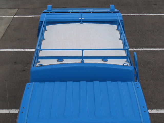 いすゞエルフパッカー車（塵芥車）小型（2t・3t）[写真07]